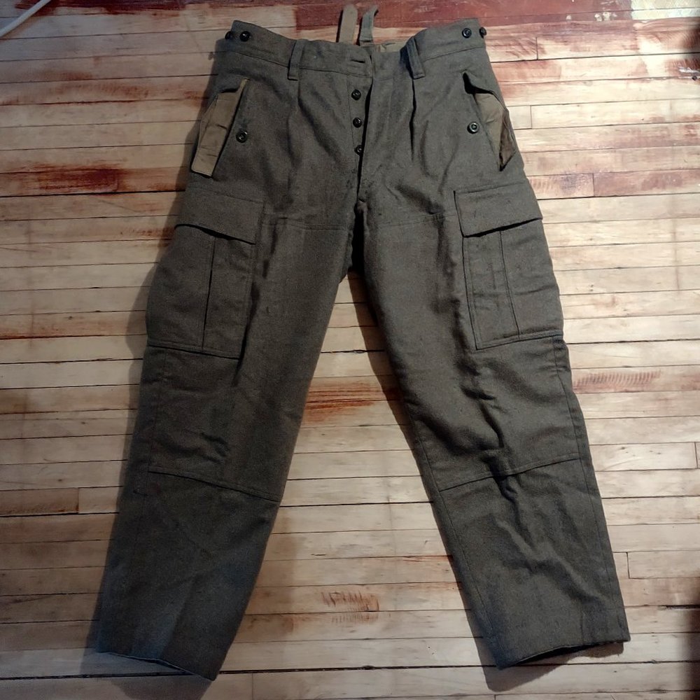 Vintage Wilhelm Schwarz Wool Field Trousers Size 30 Green